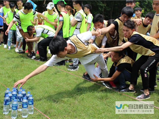 抢寅水活动成亮点 阆中再现传统春节民俗