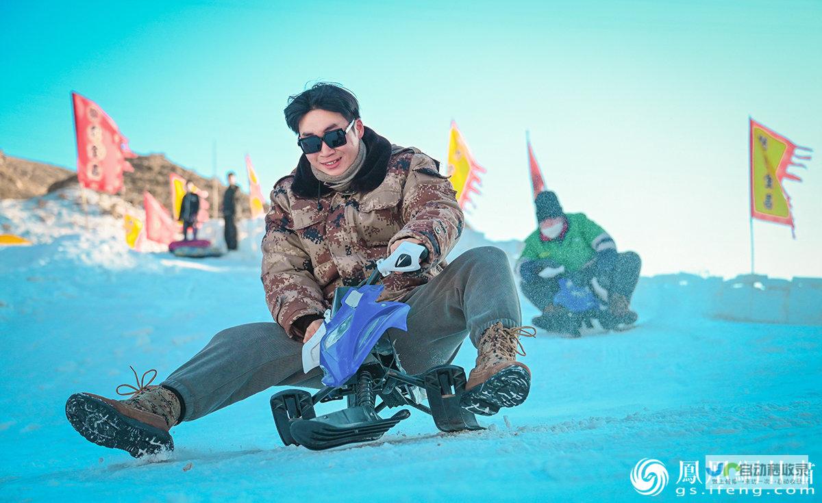 游客畅享冰雪乐趣 冰雪运动成为宁津旅游新亮点