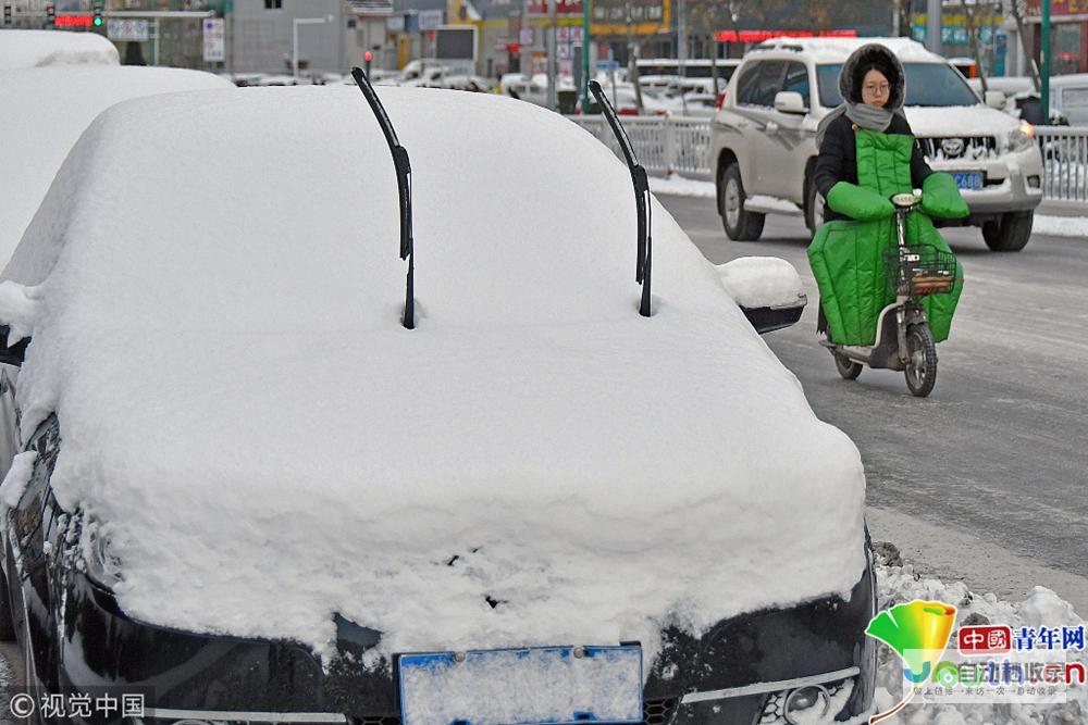 山东暴雪致高速公路收费大封闭